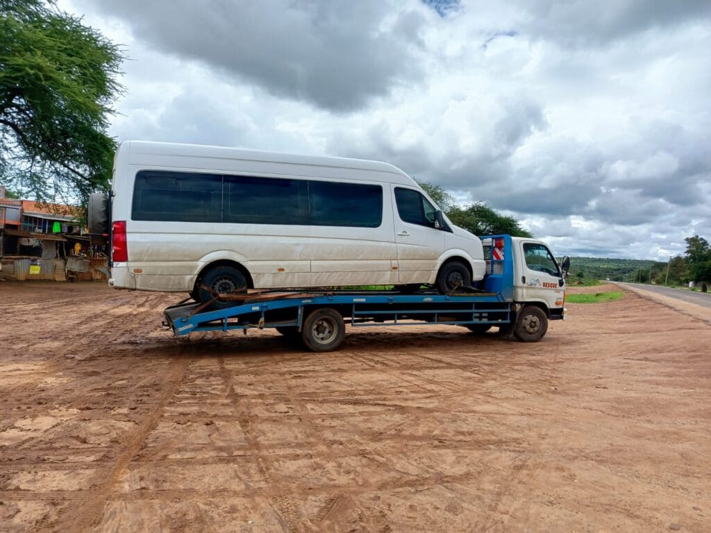 Towing and Breakdown Services in mau Summit